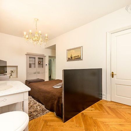 Vip Old Town Apartments Талин Екстериор снимка