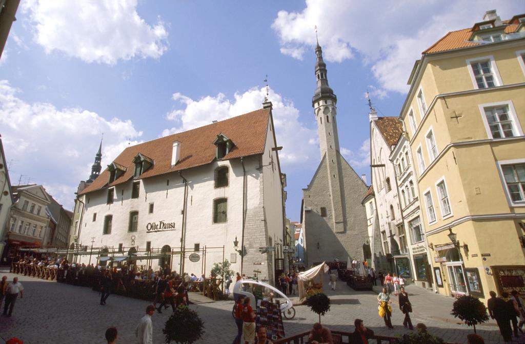 Vip Old Town Apartments Талин Стая снимка