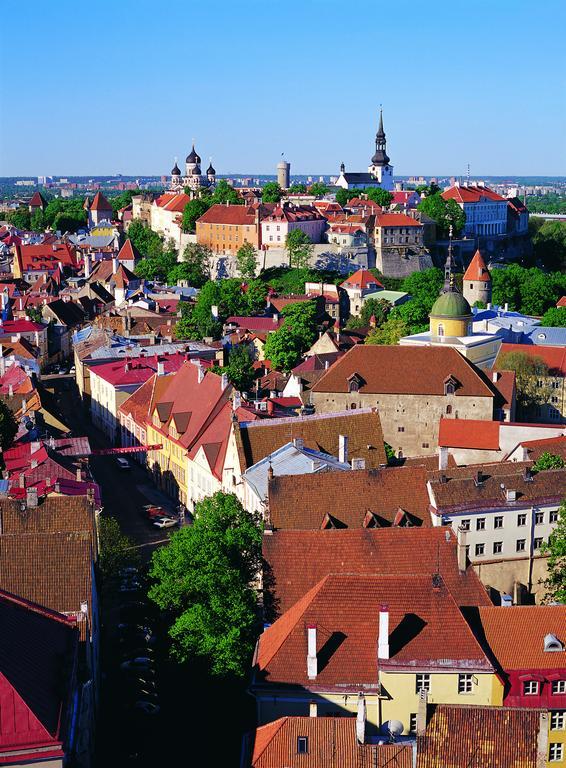 Vip Old Town Apartments Талин Стая снимка