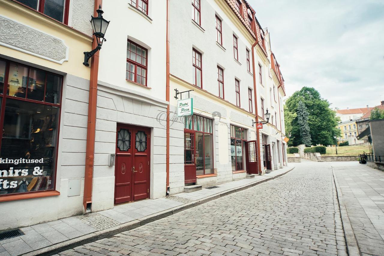 Vip Old Town Apartments Талин Екстериор снимка