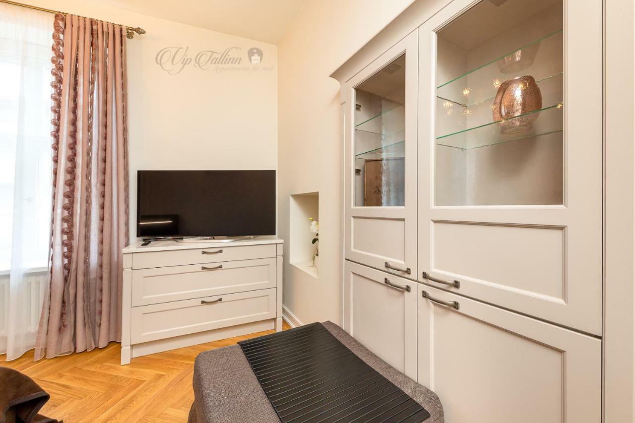 Vip Old Town Apartments Талин Екстериор снимка